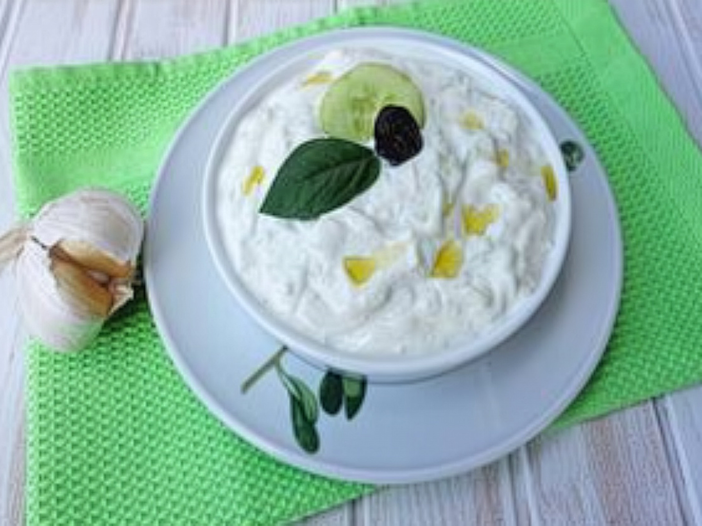 Tzatziki in einer Schale